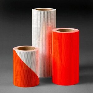 3M™ Diamond Grade™ DG³ Pre-Striped Barricade Sheeting Series 446R Orange/White, 6 in right, 8 in x 50 yd